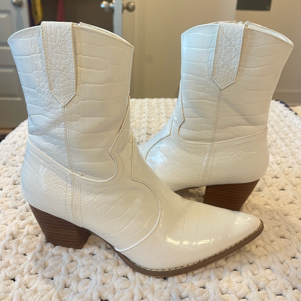 Coconuts by Matisse Bambi Boot Size 9